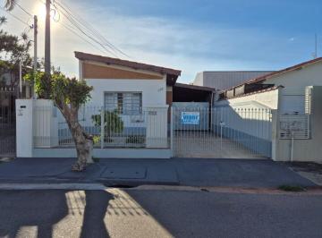 Casa · 199m² · 3 Quartos · 4 Vagas · Casa com edícula no centro de Atibaia