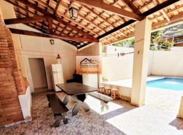 Casa de 5 quartos, Jarinu · CHACARA COMPLETA EM JARINU, PISCINA , CHURRASQUEIRA, POMAR