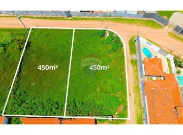 Terreno · 900m² · Dois lotes de 450m² (900m²) com excelente localização em Búzios