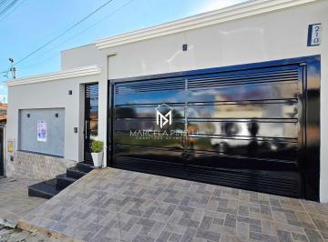 Casa · 135m² · 3 Quartos · 2 Vagas · Casa à venda no Res Oliveira - Alfenas/MG