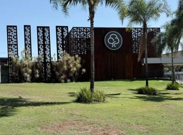 Terreno · 300m² · Terreno à venda no bairro Parqville Pinheiros - Aparecida de Goiânia/GO