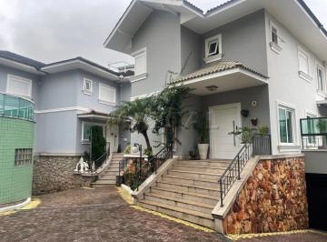 Casa · 640m² · 3 Quartos · 6 Vagas · Casa residencial em condomínio disponível para locação, com 3 Suítes e 6 vagas, no Tremembé.