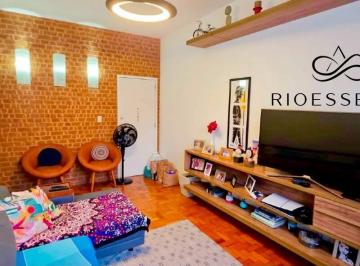 Apartamento · 77m² · 2 Quartos · 1 Vaga · Apartamento para Alugar na Rua General Polidoro: 2 Quartos Com Vaga, Pronto para Morar