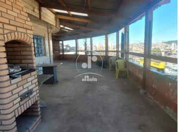 Foto 01 · Prédio com duas residências , dois salões , cada salão com 1 banheiro . 1 vaga de garagem Jardim do