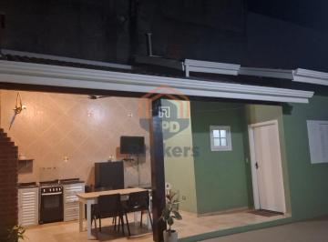 Casa · 110m² · 2 Quartos · 2 Vagas · Casa com 1 dormitório mais suíte na edicula, 2 vagas cobertas, reformada, em...