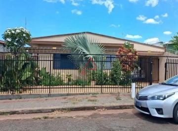 Casa · 189m² · 3 Quartos · 5 Vagas · Casa com 3 Quartos à venda, 189m² por R$550.000,00, Vânia, Londrina-PR