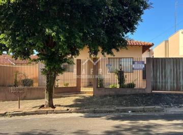 Casa · 221m² · 3 Quartos · 2 Vagas · Casa Jardim Sinuelo