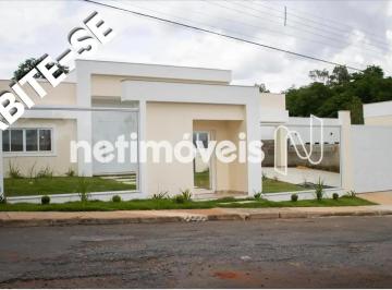 ac37a86e-cdef-46a0-a461-6d7a199e7650.webp · Bela e Ampla Casa em Condomínio