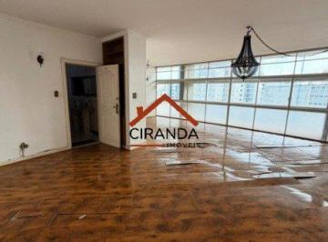 Apartamento · 174m² · 3 Quartos · More no Edifício Copan - Apartamento de 3 Quartos com Planta Ampla e Excelente Iluminação