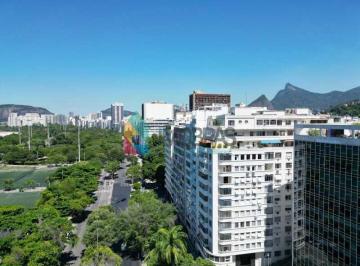 Apartamento · 110m² · 4 Quartos · 1 Vaga · Apartamento de 4 quartos com vista lateral mar e para o Aterro do Flamengo à ven