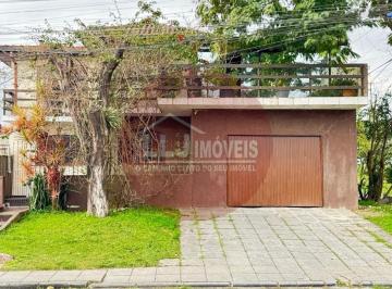 Casa · 500m² · Sobrado de esquina c/ aproximadamente 500 m², excelente para investidores de locação! Rua comercial.