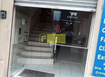 Comercial · 80m² · Sala Comercial para alugar em Centro de 80.00m²