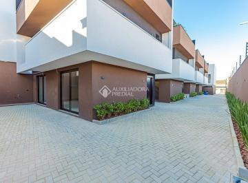 Casa · 148m² · 3 Quartos · 2 Vagas · Sobrado Triplex no Hauer com 190 m² | Espaço, Conforto e Pronto para Morar