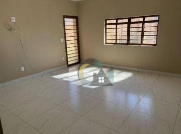 356f51a262cf91da8cbdf0386cc481434f156b49 · Casa com 4 dormitórios para alugar, 310 m² por R$ 2.500,00/mês - Bom Jesus - Barretos/SP
