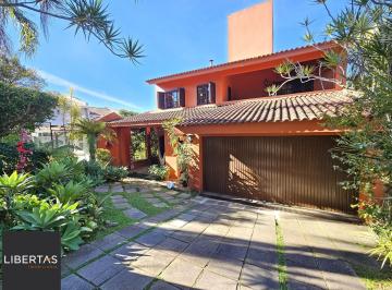 Casa · 246m² · 4 Quartos · 2 Vagas · LINDO SOBRADO DE ESQUINA COM PISCINA NO JARDIM ISABEL