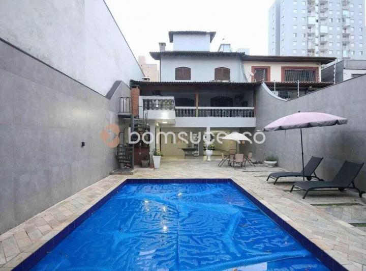 Foto do imóvel - Esta casa isolada com 344 m² de área construída e 340 m² de área total apresenta excelente.
