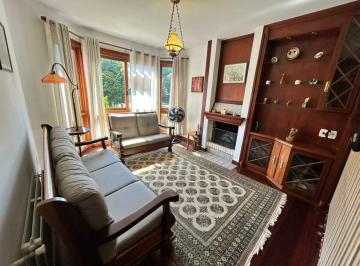Apartamento · 60m² · 1 Vaga · APARTAMENTO MOBILIADO BAIRRO NOBRE PERTO DO CENTRO
