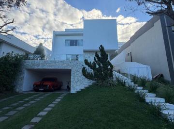 Casa de 4 quartos, Camaçari · Alugo casa mobiliada em Alphaville Litoral Norte 2