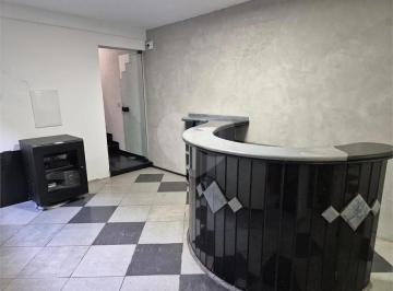 Casa · 220m² · 1 Quarto · 3 Vagas · Sobrado com 1 quartos à venda em Bosque da saúde - SP