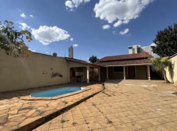 Imagem 1 · Casa no Jardim América — 4 Suítes, Piscina | 230m²