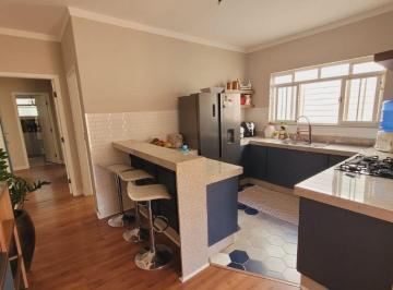 Casa de 4 quartos, Poços de Caldas · Casa 4 quartos- Venda- Jardim Novo Mundo