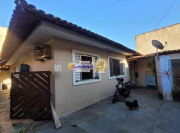 Casa de 2 quartos, Mongaguá · Casa lote inteiro em Mongaguá 2 dormitórios e 3 vagas de garagem. Salão comercial na frente