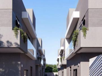 Casa de 3 quartos, Curitiba · Sobrado com 3 dormitórios, 1 suíte, 2 vagas, 140 m² - Xaxim