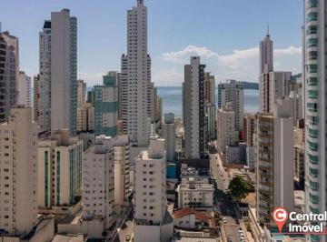 Apartamento de 3 quartos, Balneário Camboriú · Apartamento a venda com 3 suítes no Centro de Balneário Camboriú
