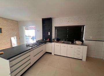 Casa de 3 quartos, Vicente Pires · Oportunidade em Vicente Pires, Casa 3 Quartos com Suíte em Terreno de 600m², área Construída 337m²