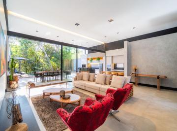 Casa de 4 quartos, Brasília · Casa semi-mobiliada 4 suítes no Condominio Santa Mônica