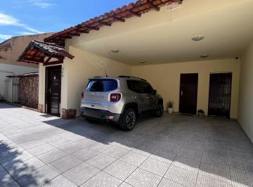 Foto 01 · Imóvel de luxo à venda em Itajubá-MG: casa com 4 quartos, 2 suítes, 502,13 m² no bairro Pinheirinho.