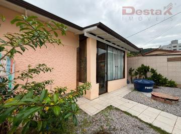 Casa · 142m² · 4 Quartos · 1 Vaga · Casa no bairro Rio Caveiras - Biguaçu