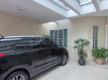 Casa · 152m² · 3 Quartos · 2 Vagas · Sobrado no Tatuapé: 3 Dormitórios, Jardim de Inverno e Churrasqueira