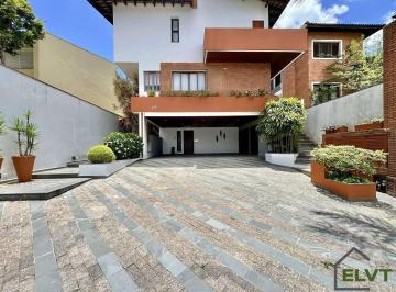 img333028864 · Casa em Condomínio Fechado na Granja Viana, Cotia | 4 Quartos, Piscina e Lazer