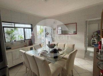 Casa · 242m² · 4 Quartos · 4 Vagas · Casa em Chácara Belenzinho