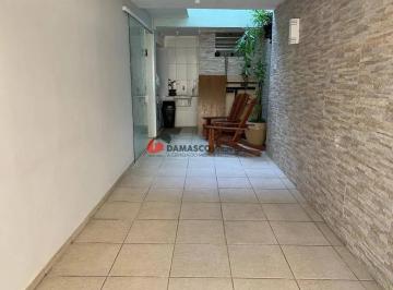 Casa · 70m² · 3 Quartos · 2 Vagas · Sobrado em Barcelona