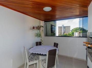 Apartamento · 78m² · 2 Quartos · 1 Vaga · Apartamento de 2 quartos,elevador,churrasqueira no bairro Cristo Redentor