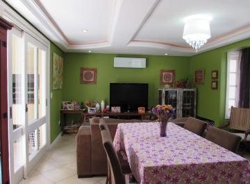 Casa · 250m² · 3 Quartos · 2 Vagas · Casa em condomínio com 3 dormitórios, suíte e 2 vagas