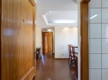 Apartamento · 69m² · 2 Quartos · 1 Vaga · Apartamento Semimobiliado à Venda em Passo da Areia, Porto Alegre, RS