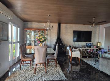 Apartamento · 193m² · 3 Quartos · 2 Vagas · Cobertura com lareira, churrasqueira e 2 vagas