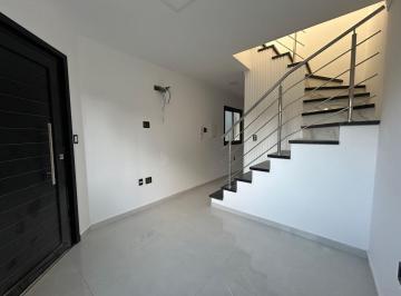 Casa · 32m² · 3 Quartos · 2 Vagas · Casa com 3 dormitórios, à venda no bairro Cristo Redentor em Porto Alegre