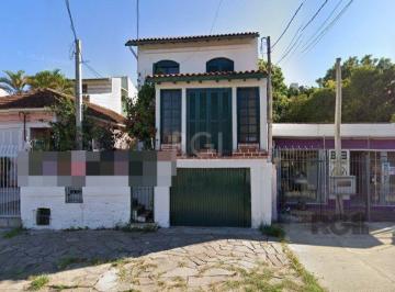 Casa · 150m² · 3 Quartos · 2 Vagas · Casa em Teresópolis