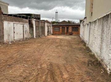 Terreno · 356m² · 4 Vagas · Terreno no Bairro São João: Ótimo para Comércio e Investimentos!