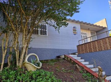 Casa · 330m² · 3 Quartos · 2 Vagas · Casa 3 dormitórios, 3 banheiros, bairro Teresópolis.