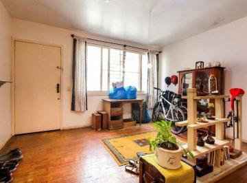 Apartamento · 85m² · 2 Quartos · Vende-se apartamento com 2 quartos, 85m² e churrasqueira - Farroupilha