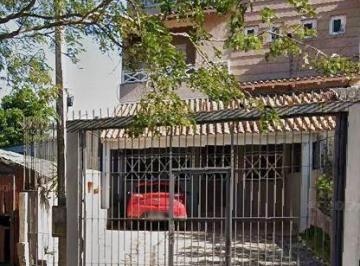 Casa · 181m² · 3 Quartos · 4 Vagas · Ampla casa de 3 dormitórios no Espirito Santo