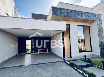 Casa · 156m² · 3 Quartos · 2 Vagas · Linda casa térrea com 03 suítes no Parqville Jacarandá