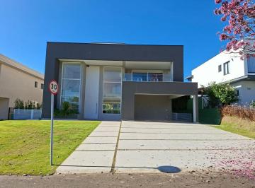 Casa · 508m² · 4 Quartos · 6 Vagas · Casa de Condomínio para venda em Portal Do Japy Golf Clube de 508.00m² com 4 Quartos, 4 Suites e 6 G