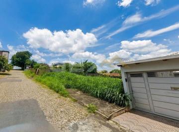 Terreno · 410m² · Terreno à Venda no Bairro São Roque com 409m² em Divinópolis MG.