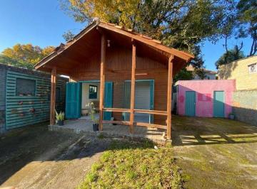Casa · 50m² · 3 Quartos · 2 Vagas · Casa 3 dormitórios para locação no bairro Tristeza, zona sul de Porto Alegre, RS